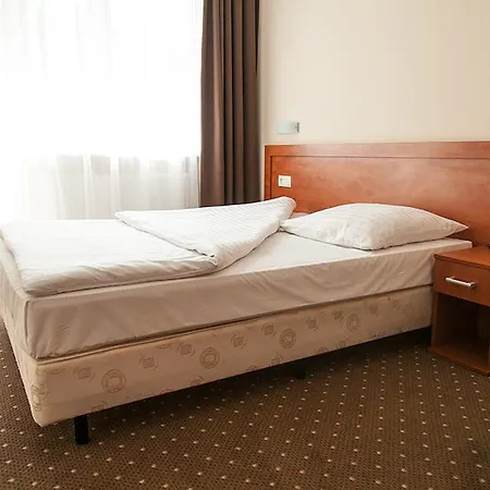 Otel Papaver Ślesin